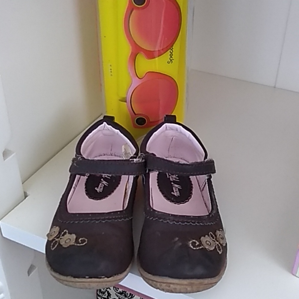 Toddler girl shoe